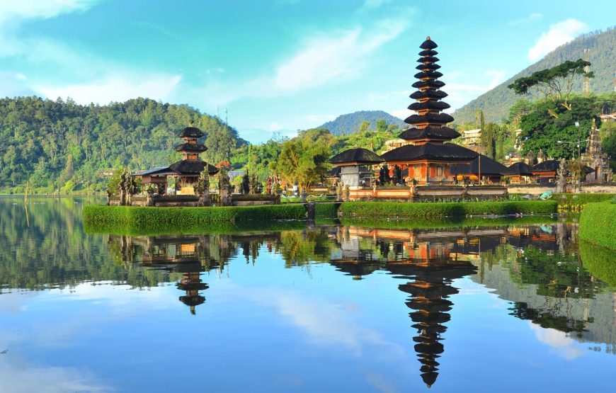 The "Iconic" Beratan Lake UlunDanu water temple-Luxury Bali Travel Bali’s Pristine Northwest