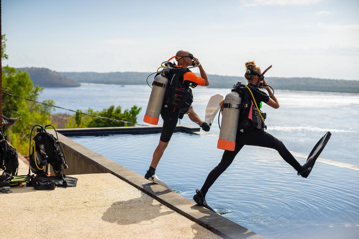 DAY 4. Nusa Dua - transfer to Nusa Penida island. Scuba diving at Warnakali Dive Center (B)
