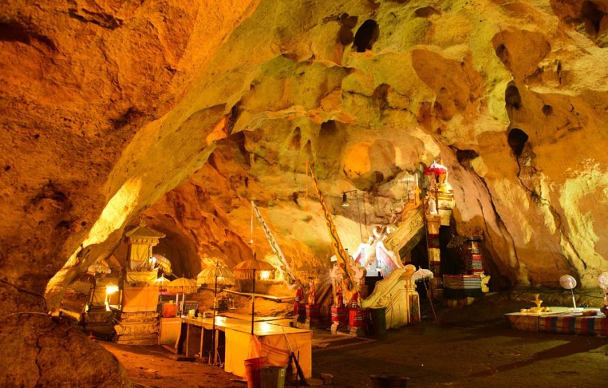 Nusa Penida Spiritual Journey: Tirta Yatra Package