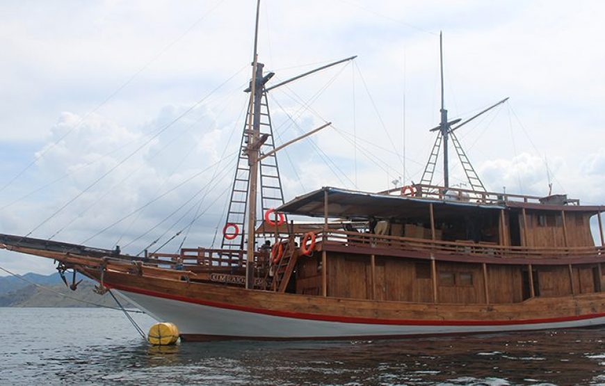 2-Day Komodo Island Tour: Ultimate Phinisi Adventure