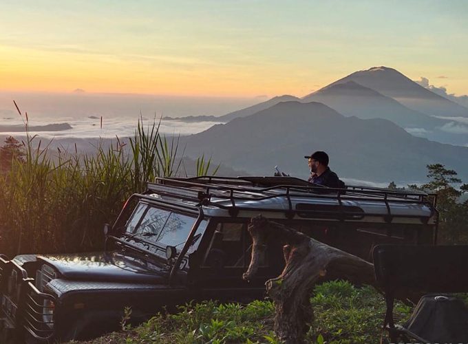 Bali Sunsrise Land Rover Classice Jeep Tour